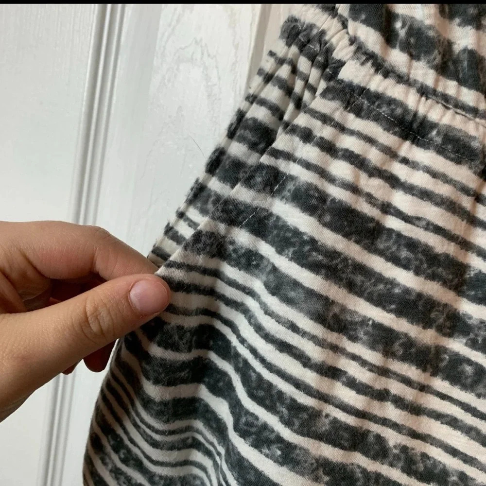 C&C California, Wht/Grey Romper, Small - Picture 3 of 5